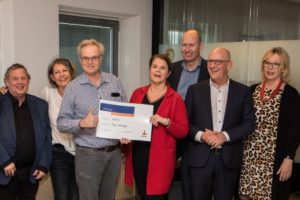 Robaobank doneert aan Hospice Het Tweede Thuis.